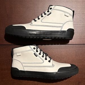 Men's High-Top Boots - Black and White